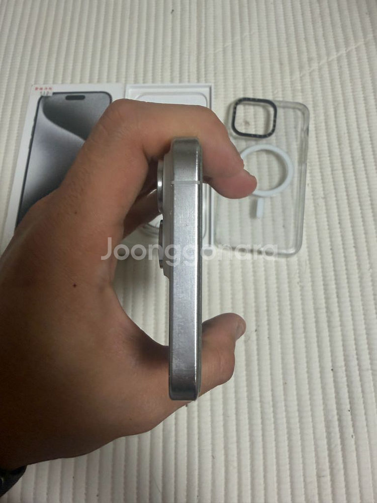 아이폰 15프로맥스 512 화이트 팝니다--2