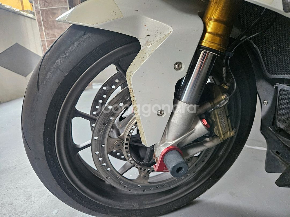 11년식 BMW s1000rr 68xxxxkm 팝니다--3