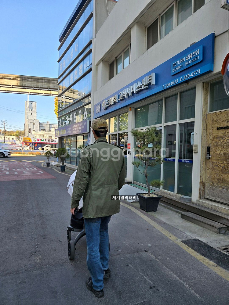 스몰롱 미군 오리지날 민무늬 3세대 M65 필드 자켓--4