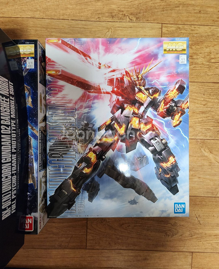 반다이 mg 유니콘 벤시 2호기 새상품 팝니다--0