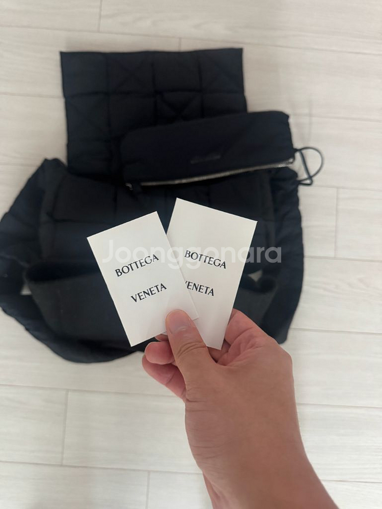 보테가베네타 패딩 카세트백--2