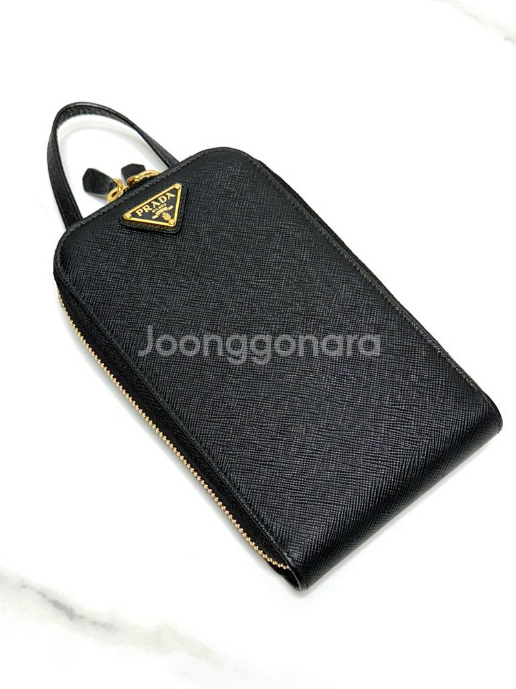 (내장칩/A+)프라다 사피아노 미니 폰홀더 크로스백--3