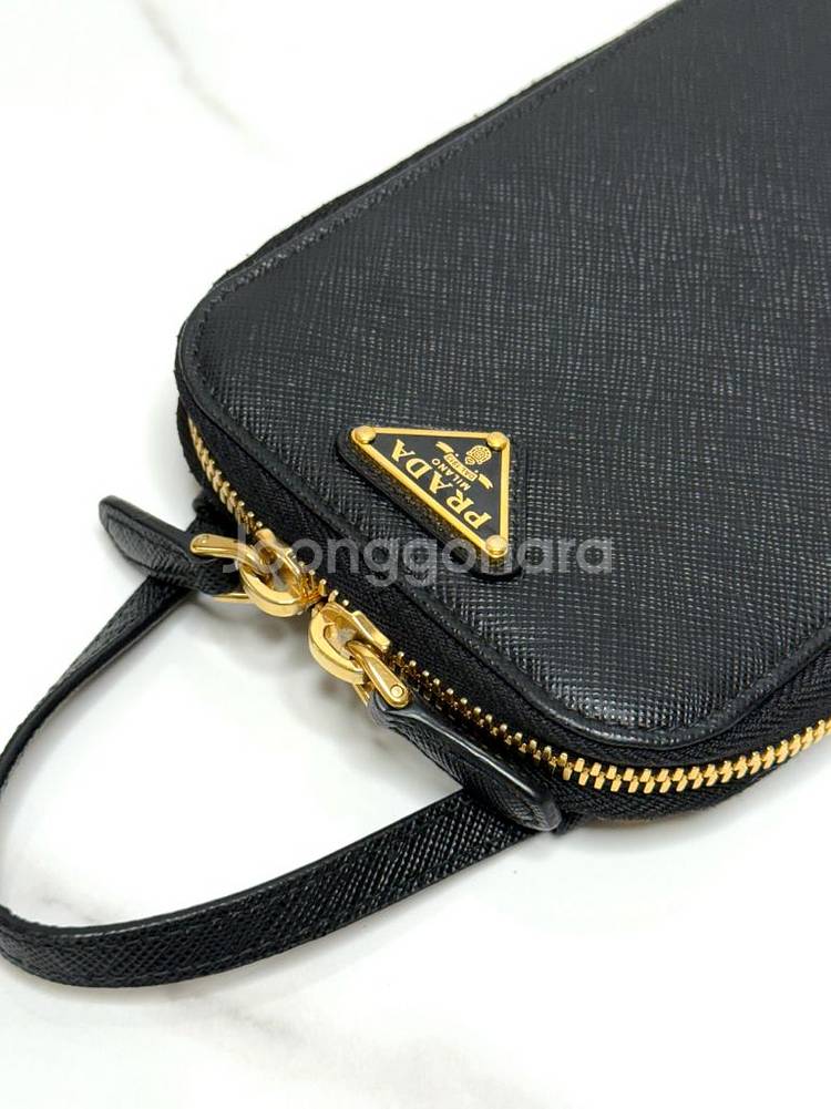 (내장칩/A+)프라다 사피아노 미니 폰홀더 크로스백--4