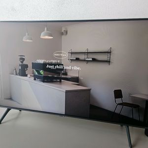 43인치 4K UHD 삼성 스마트TV 판매합니다!