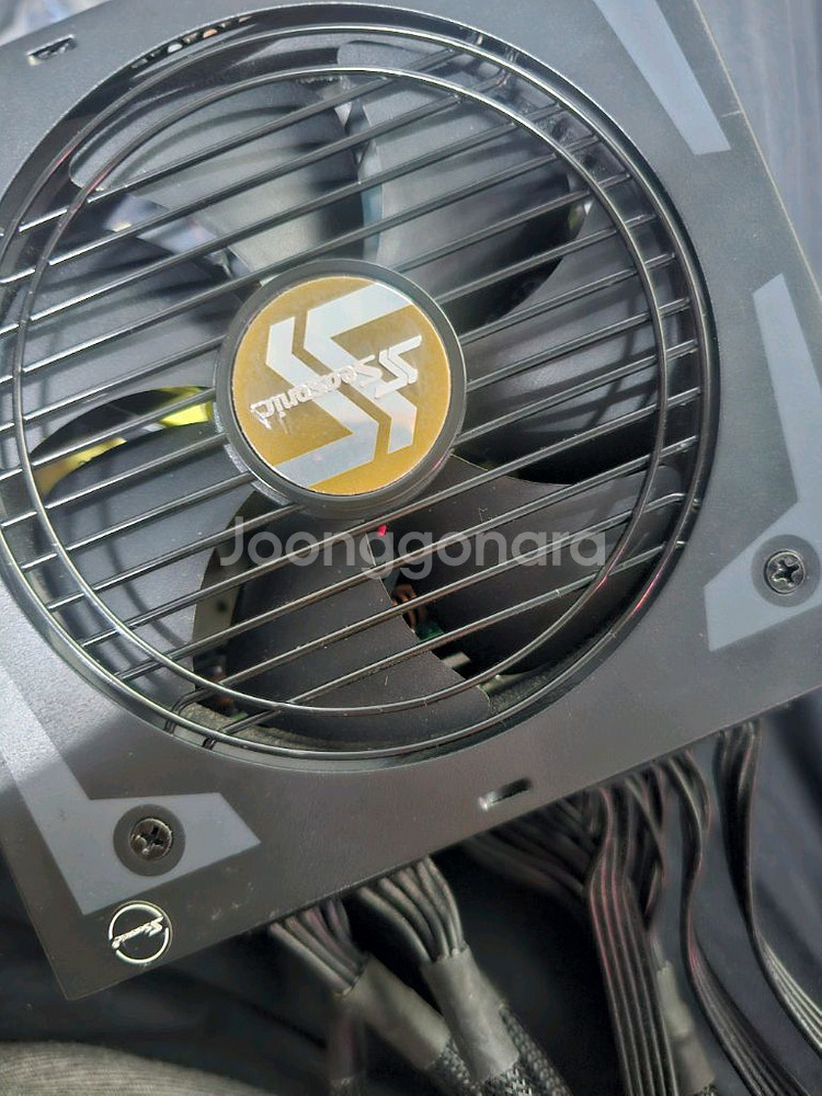 Seasonic FOCUS gold 750w--2