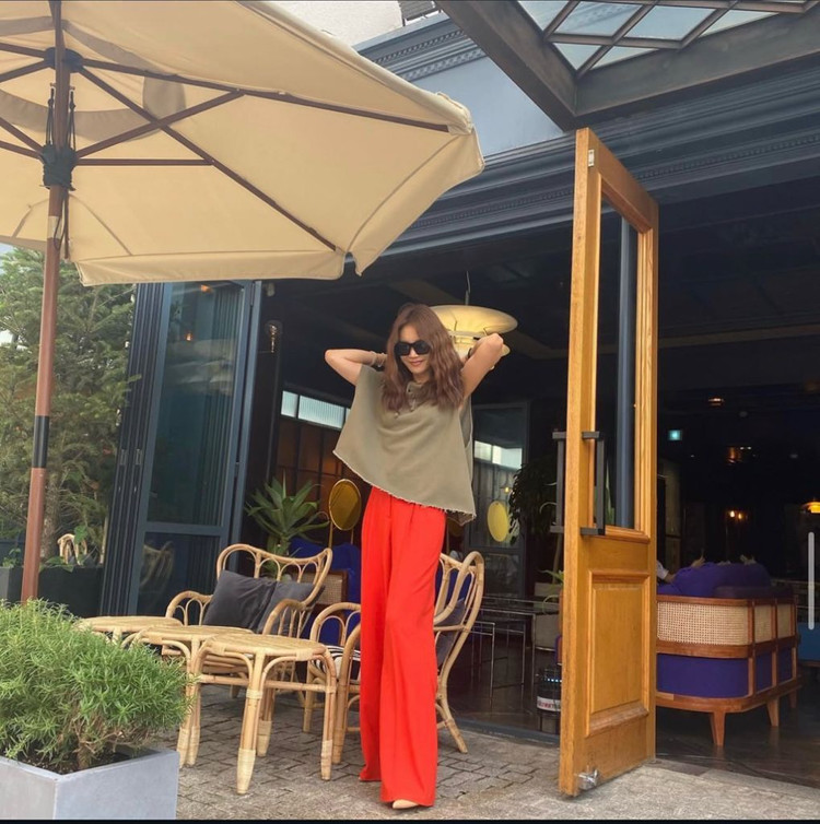 넘버프로젝트 레드 팬츠 이미지