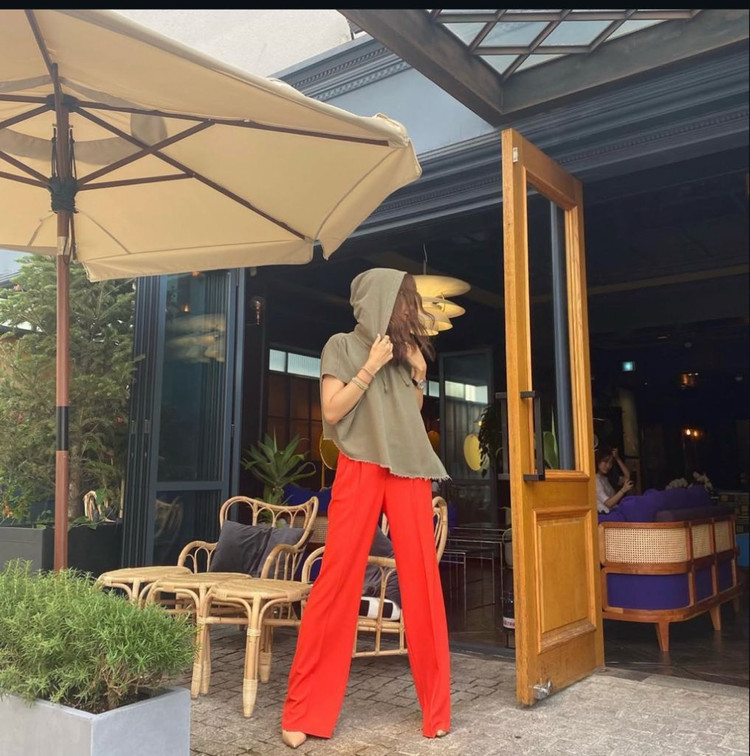 넘버프로젝트 레드 팬츠 이미지