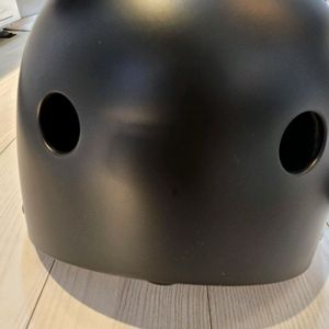 성인용 자전거(킥보드) 헬멧 새상품 팔아요. 이미지