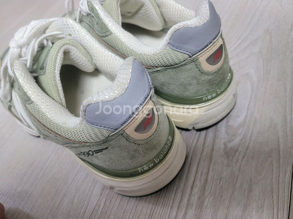 뉴발란스 v4 245mm u.s.a 생산 상태최고--3