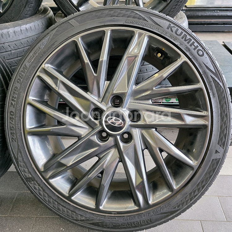 더 뉴 그랜져 IG 19인치 캘리그라피 휠타이어 세트--2