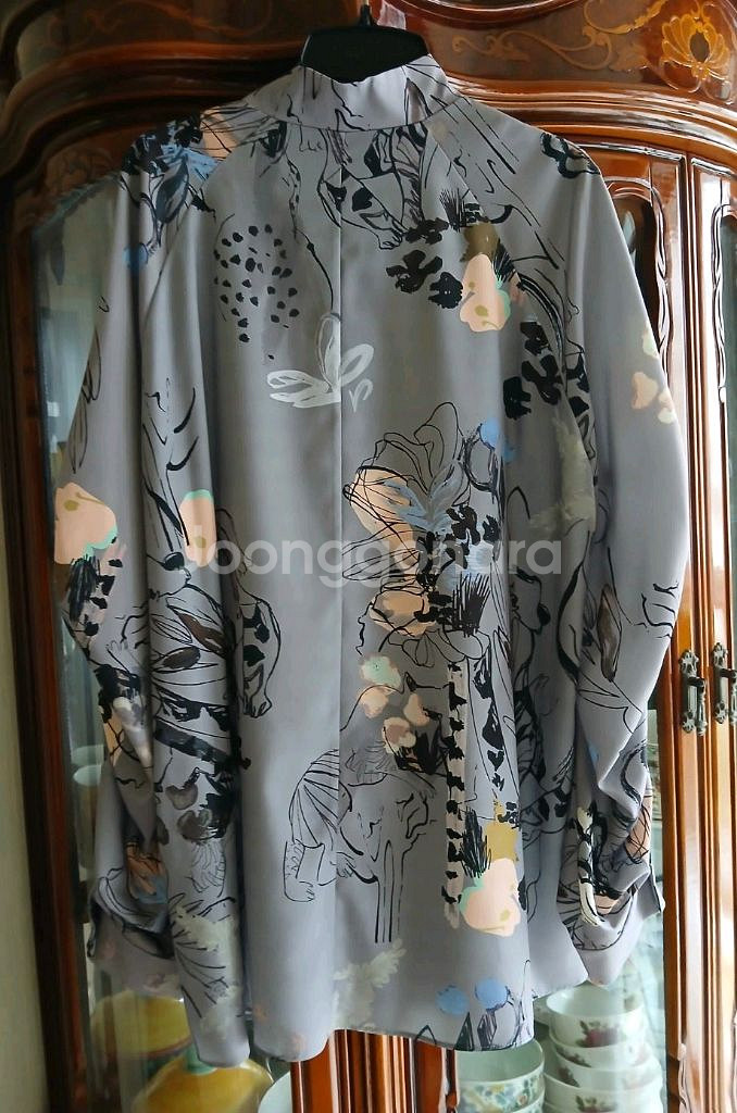 래트바이티 블라우스--1