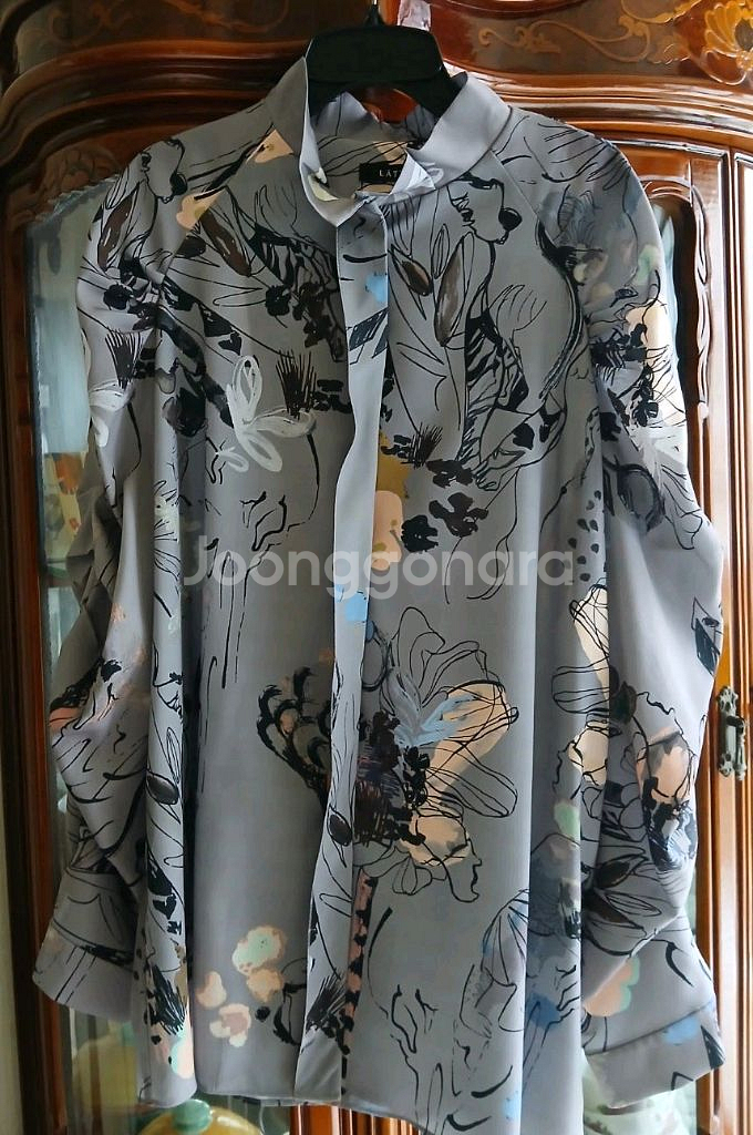 래트바이티 블라우스--4