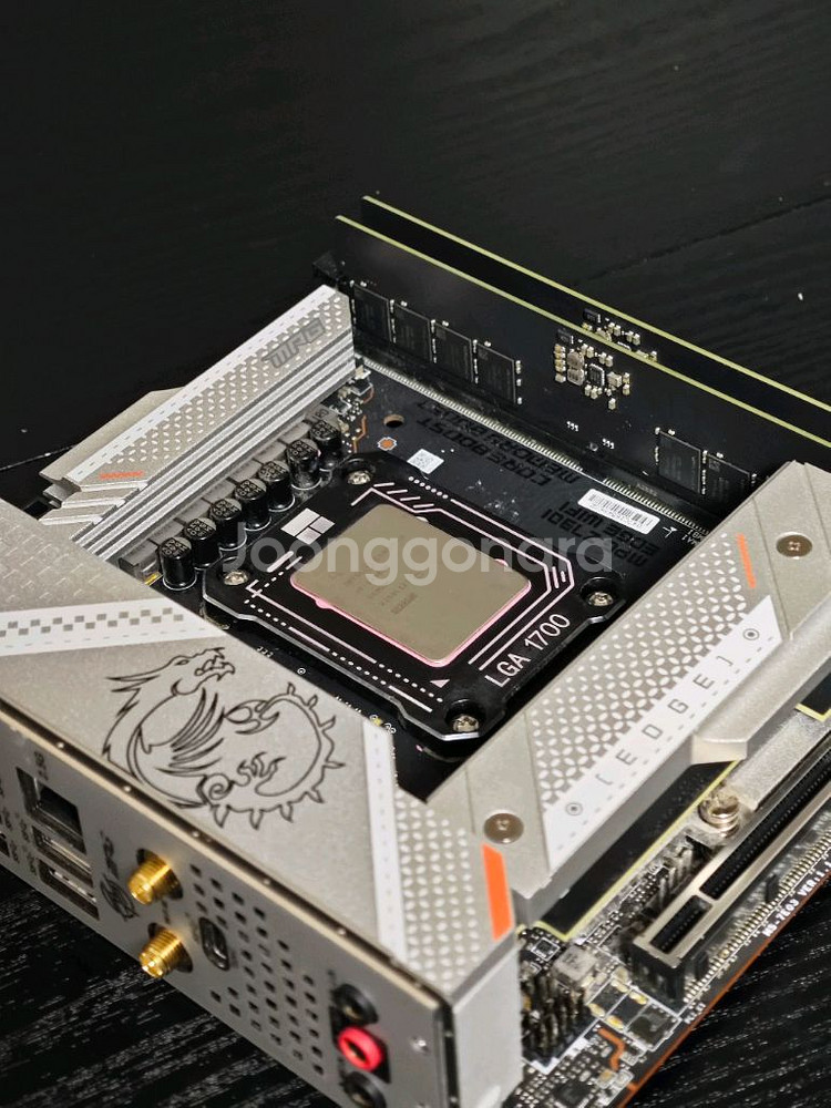 MSI Z790i + i9-13900K + 32GB--3