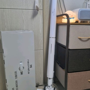 무선청소기 쌔거 팝니다