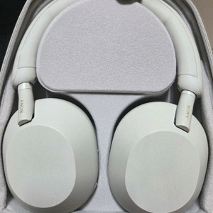 소니 WH-1000XM5 헤드폰