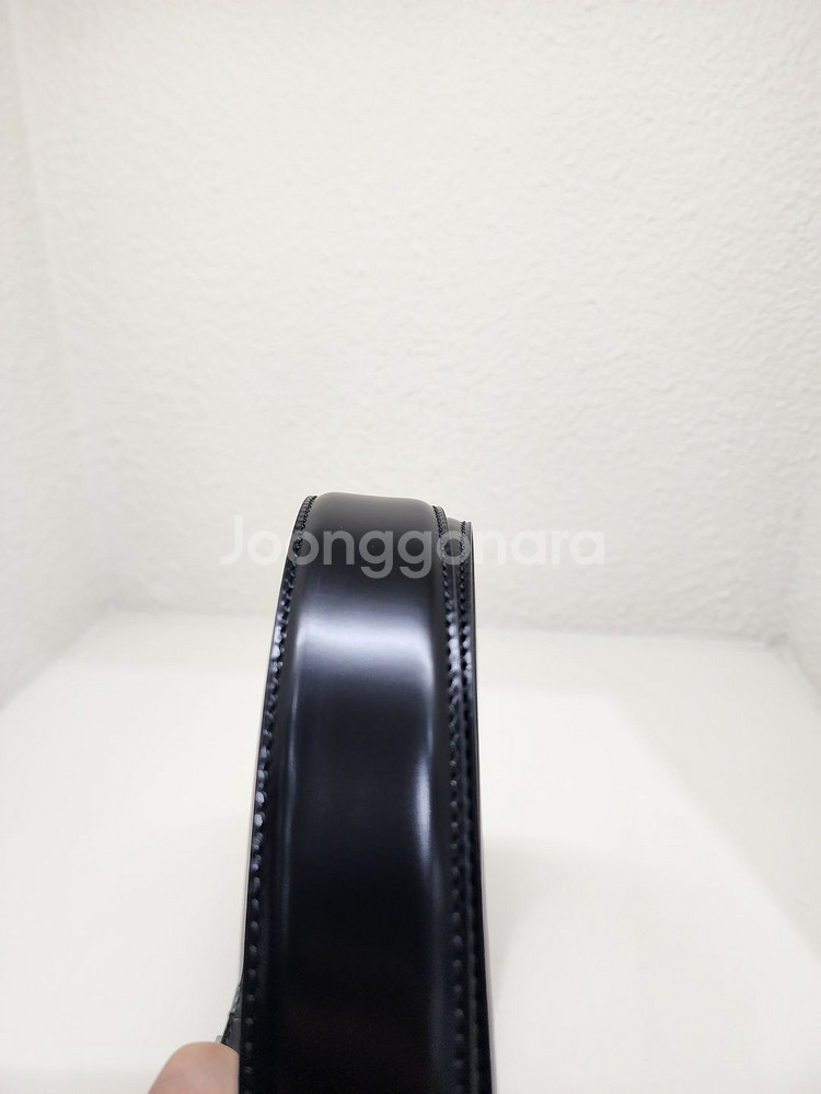 구찌 블랙 남성 스네이크 버클 벨트 495123--5