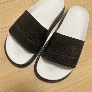 MM6 마르지엘라 슬리퍼 250