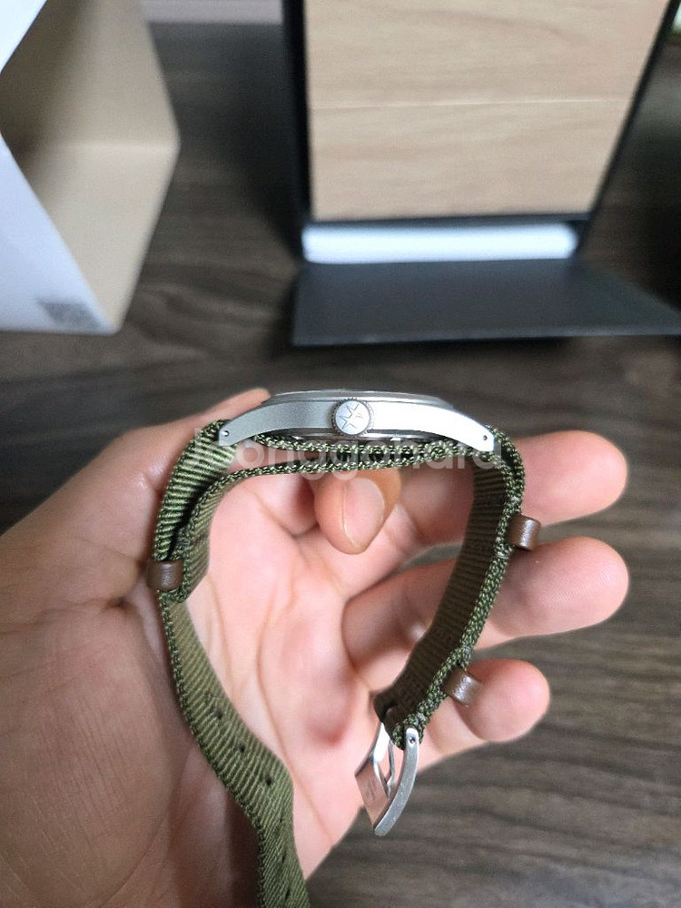 해밀턴 카키필드 메카니컬 38mm 검판 판매합니다--2