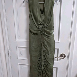 앤아더스토리즈 원피스