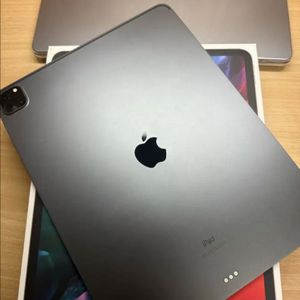 아이패드 프로4 스그 128기가 급처