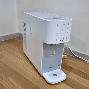 코웨이 냉.온수 정수기 팝니다.(온도조절,물량조절)