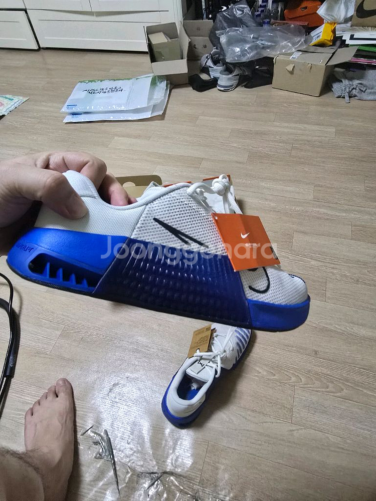 나이키 메트콘9 흰색+파랑 275 새상품 91000원--3