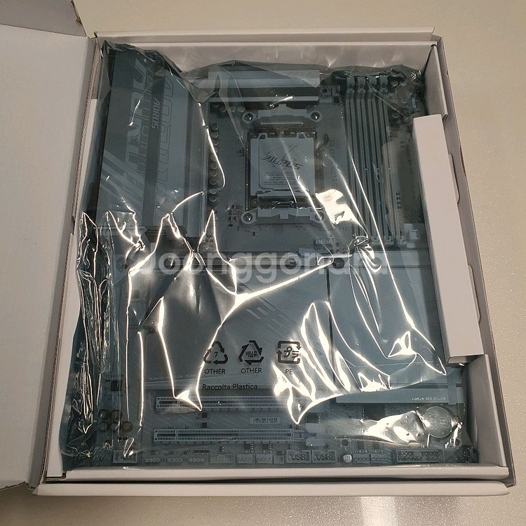GIGABYTE B850 AORUS ELITE WIFI--2