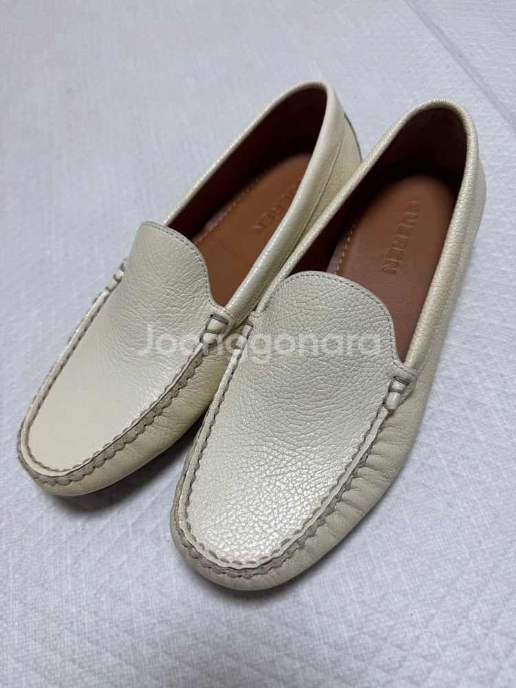 쿠에른 베를린 07 로퍼 240 아이보리--0