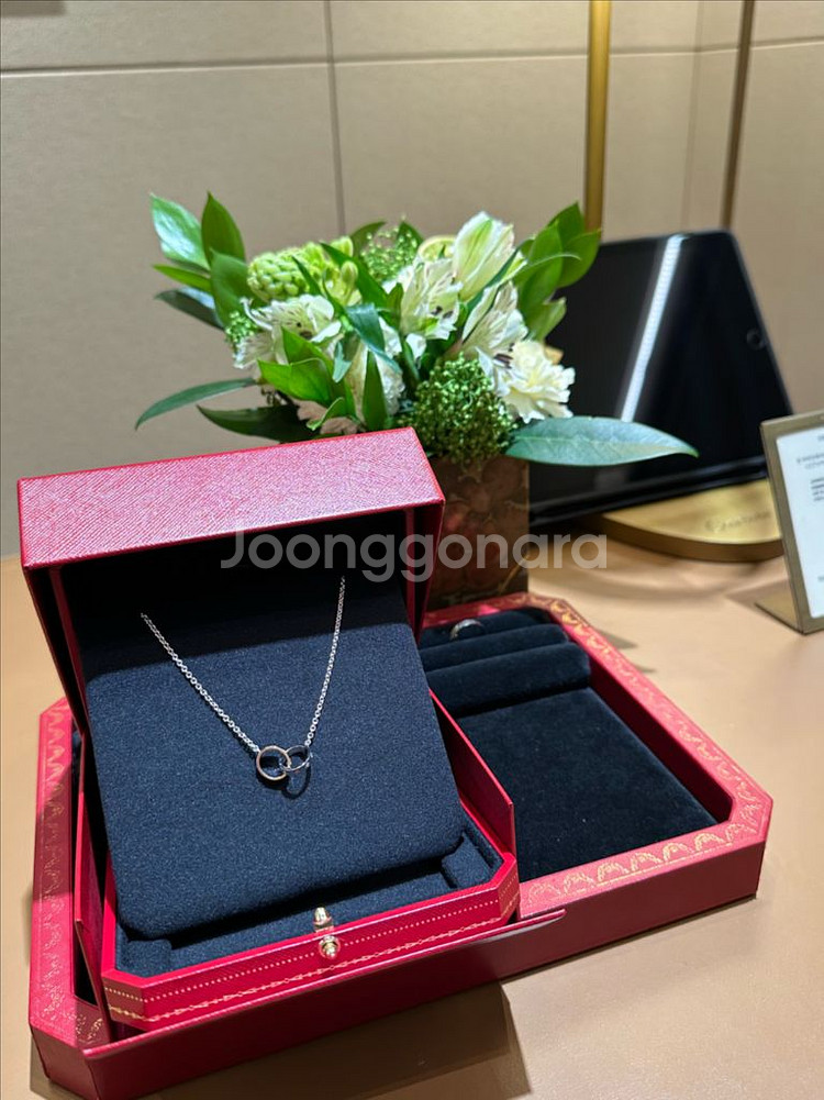 까르띠에 러브 펜던트 목걸이 화이트 골드(정품)--2