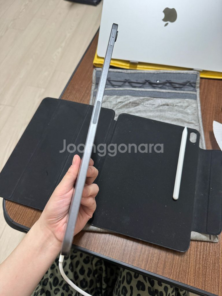 아이패드 에어 5세대 64gb + 애플펜슬--5