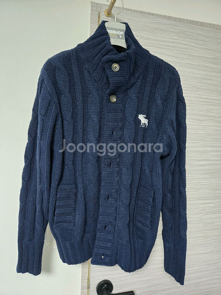 아베크롬비 니트자켓팝니다--0