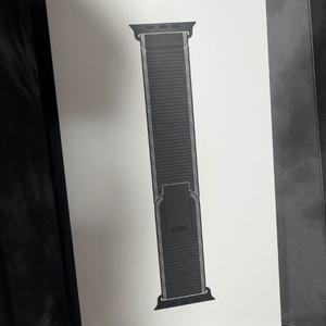 애플워치 티타늄 트레일루프 블랙/차콜 M/L 미개봉