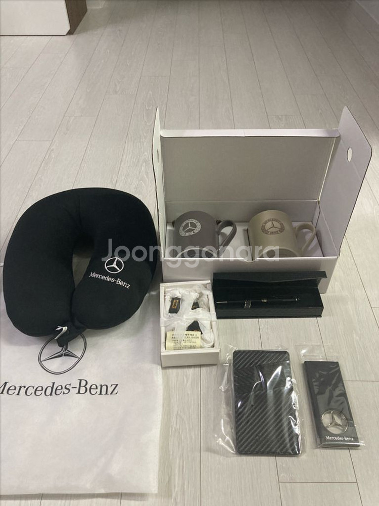 벤츠 목베게, 펜, 카드홀더, 키링, 컵, 방향제 판매--0