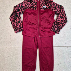 나이키키즈 트레이닝복 5-6세(110)