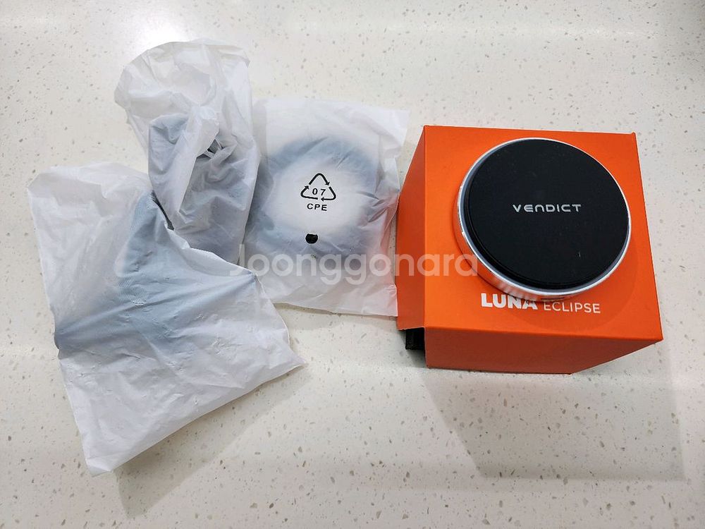 벤딕트 맥세이프 차량용 무선충전기--1