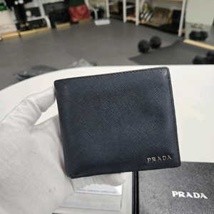 [A급컨디션]프라다 반지갑