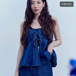 게스 원워시 민소매 리본 블라우스 YP2D2257