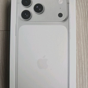 (미개봉) 아이폰17 프로 256GB 실버 자급제입니다