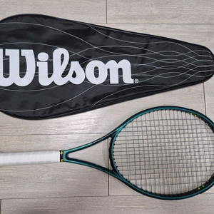 윌슨 블레이드100 V9 300g 16x19 2그립