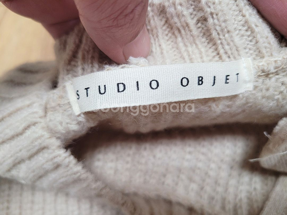 오브제(OBJET) 카시아 버튼니트 프리사이즈 새상품--5