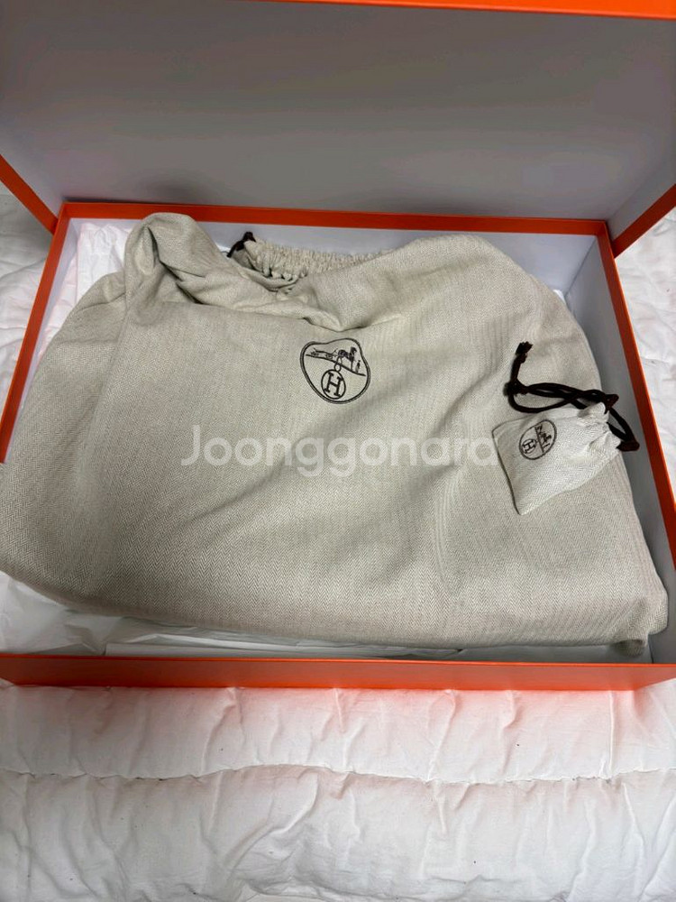 에르메스 에르백 39 메신저 카키색 판매합니다--1