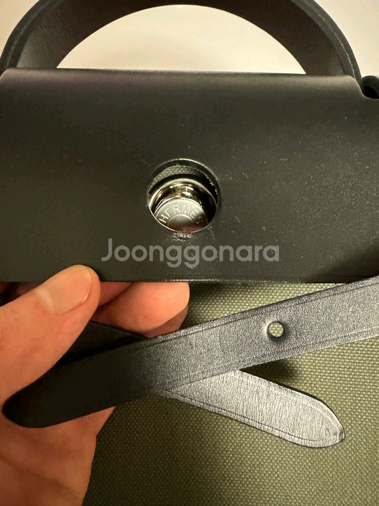 에르메스 에르백 39 메신저 카키색 판매합니다--4