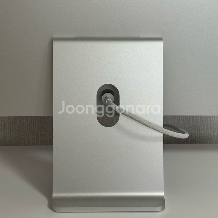 애플 아이맥 M3 16GB 실버 판매합니다.--2