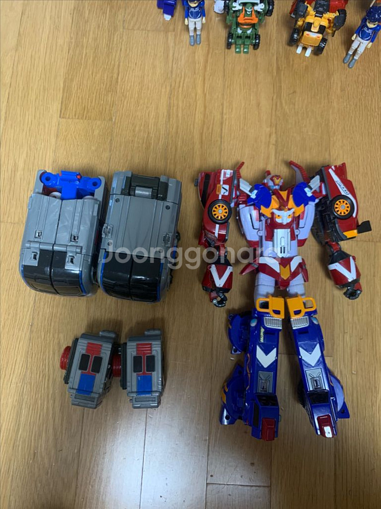 또봇 일괄 판매합니다.--9