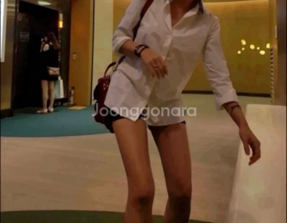 까르뱅화이트셔츠--1