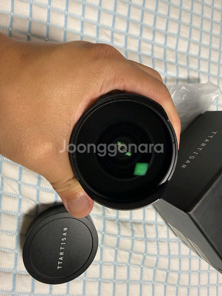 티티아티산 11m f2.8 풀프 소니마운트 판매합니다.--1