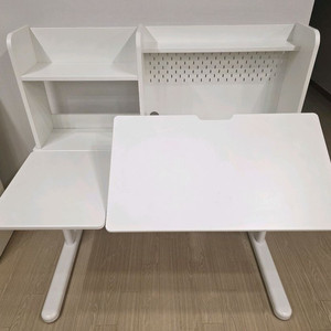 이케아 베릴레르카 책상팝니다