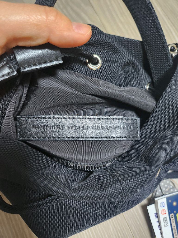 발렌시아가 버킷백xs--5