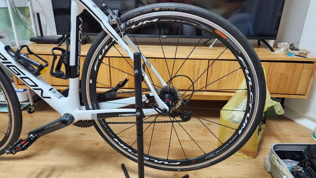 트리곤다크니스SL-2 (풀업글,울테그라 8000) 이미지