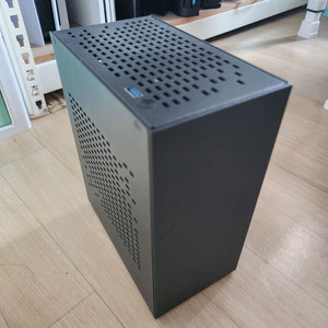 라이젠 9600X GTX1660TI SFF ITX